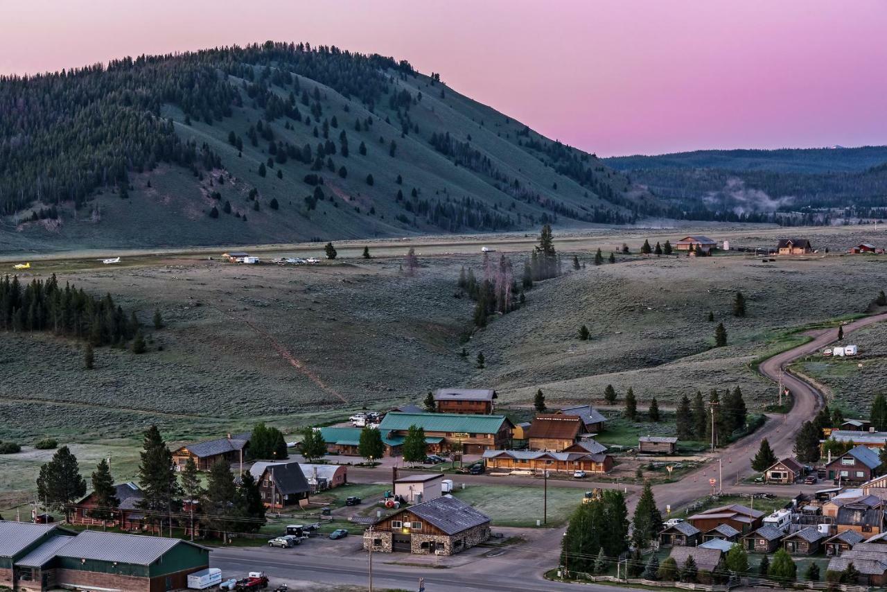 Hotel High Country *