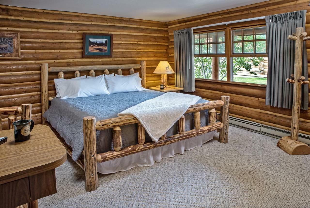 Hotel High Country